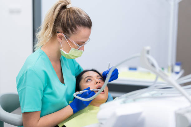 Best Cracked Tooth Emergency Dentist  in Richgrove, CA